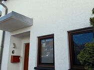 Schmuckstück! Doppelhaushälfte nahe des Zentrums von Groß-Gerau, mit schöner Einbauküche, gemütlichen Dachgauben und 2 Stellplätzen! - Groß Gerau