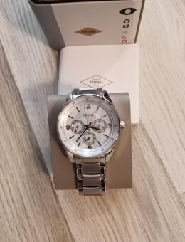 NEU Fossil Damen-Armbanduhr Silber - Dorsten