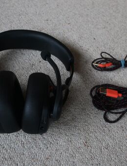 JBL Quantum 400 USB-Over-Ear-Gaming-Headset Kopfhörer - Niddatal