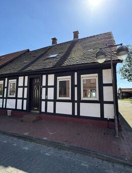 Sanierungsfähiges Fachwerkhaus mit Blick auf den Aland - Schnackenburg