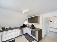 Freie 3 Zimmer DG-Wohnung mit Balkon, und Stellplatz. Ausbaupotential im Dachspitz. Provisionsfrei! - Asperg