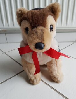 Flauschiger Hund, Stoffhund, Stofftier, Kuschelhund, Kuscheltier, Plüschhund, Plüschtier. Unbespielt. Höhe 26 cm. Breite 30 cm. - Hamburg Wandsbek