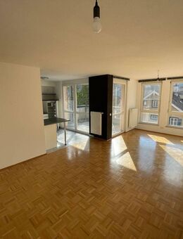 Helle 2-Zi.-Whg. in der Innenstadt von Schw. Hall mit Balkon und Tiefgarage - Schwäbisch Hall