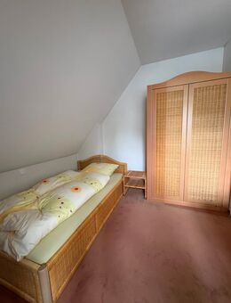 Schlafzimmer-Set aus Rattan - sehr gepflegt - Brilon Zentrum