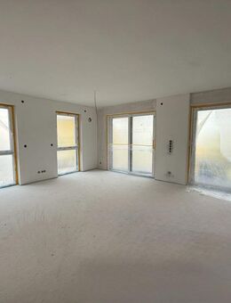 **Neubau-Erstbezug im Zentrum von Gelnhausen 3-ZKB-Wohnung mit EBK + Fahrstuhl** - Gelnhausen