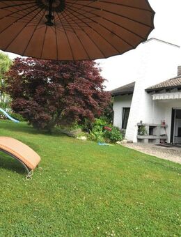 Sanierte 5 Zi. XL-Luxus-Wohnung mit 600 m² großem Garten + extra Apartment - Wettstetten
