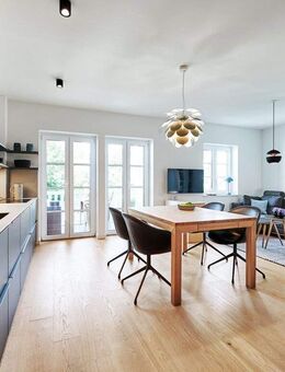 Courtagefrei: Traumhafte, helle und luftige 3-Zimmer-Wohnung mit Stellplatz & E-Ladestation - Grömitz