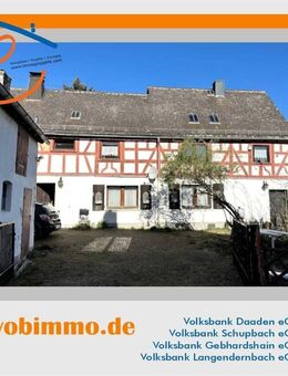 Von IPC: Bauernhaus in Berzhahn, ideal für zwei Generationen - Berzhahn