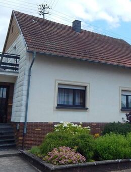 Einfamilienhaus mit 4 Schlafzimmern, Balkon, Garage und Garten in Rappweiler zu verkaufen! - Weiskirchen