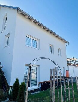 Modernes Einfamilienhaus in Waldmünchen großzügig, familienfreundlich & energieeffizient - Waldmünchen