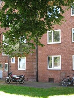 Willkommen in Ihrer zukünftigen 3-Zimmer-Wohnung, die derzeit einer umfassenden Sanierung unterzogen wird! - Kiel