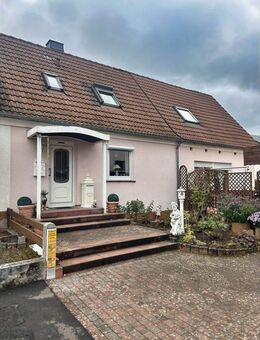 Doppelhaushälfte mit großer Terrasse! - Großenlüder