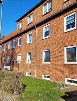 Helle 2-Zimmer-Wohnung in Schwerin mit Balkon ohne Provision - Schwerin