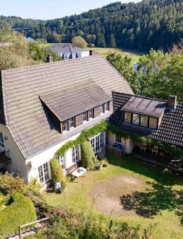 ***Schönes, geräumiges Einfamilienhaus in bevorzugter Wohnlage von Daun**** - Daun