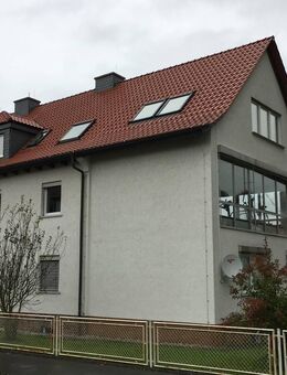 komplett neu renovierte 4 Zimmer DG-Wohnung in Sontra Innenstadt - Sontra