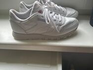 Reebok Classic in weiß, Sneaker, Classic Leather Trainers, 40 - Berlin