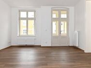 Erstbezug nach Kernsanierung mit Balkon - Stralsund
