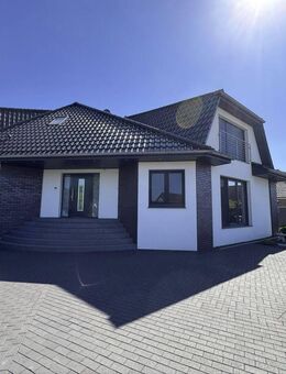 Exklusives Einfamilienhaus auf großem Grundstück - Burgdorf (Landkreis Region Hannover)