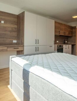 Frisch saniert, voll möbliert - dein kleines Zuhause mit Charme, Komfort und Blick ins Grüne - Mönchengladbach