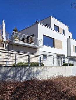 Moderne, barrierefreie Villa im Bauhausstil mit Fahrstuhl, im malerischen Bad Blankenburg - Eleganz und Komfort am Thüringer Wald - Bad Blankenburg