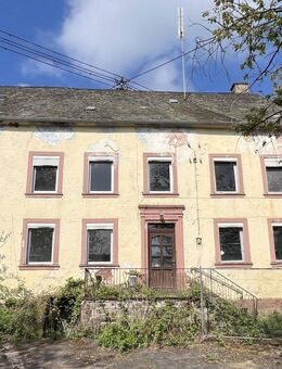 **Historisches Herrenhaus mit vielseitigen Nutzungsmöglichkeiten** - Hütterscheid