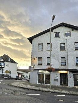 Großzügige helle 3-Zimmer-Wohnung 120 m² Loggia Wfl Flammersfeld zentrale Lage+Garage+PKW-Stellplatz - Flammersfeld