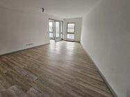 Große 2 Zimmer Wohnung, ca. 70qm mit großzügigem Balkon und Einbauküche mit E-Geräten - Berlin