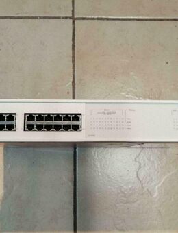 3Com 3C16980 SuperStack II 3300 24-Port 10/100 Network Switch - Hamburg Wandsbek