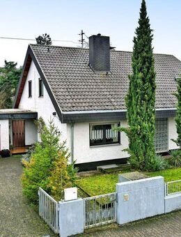 Mehrgenerationenhaus, großzügiger Garten, ruhige aber verkehrsgünstige Lage, vielfältig nutzbar - Albersweiler