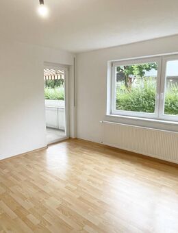 Attraktive und komplett modernisierte 3-Zimmer-Wohnung mit Südbalkon in Traunstein - Traunstein