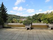 Ruhige Lage: Sehr schöne 3,5 Zimmer ETW mit sehr großer Terrasse - Eppstein