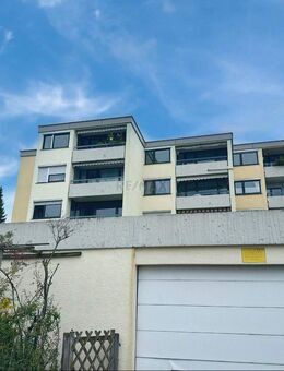 Tolle Wohnung in Randlage mit Weitblick und TG! - Neckartenzlingen