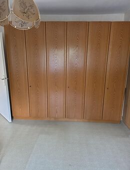 Kleiderschrank - Vellmar