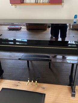 Yamaha Klavier Silent Piano B2 ESG2 inklusive Stuhl - Hamburg