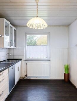 Einfamilienhaus mit 109 m² Wohnfläche, großem Grundstück und modernisierten Fenstern - Herzhorn