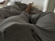 Hey Jungs HJ BJ Massage ? 18-26 gesucht ! - Potsdam