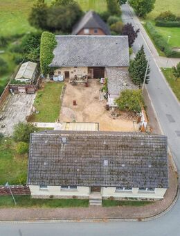 Charmantes Einfamilienhaus mit großzügigem Grundstück und rustikaler Scheune - Klötze