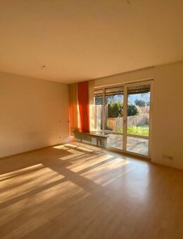 Gepflegtes Reihenhaus, stadtnah mit Garten und eigener Garage - Saarbrücken