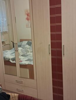 Kleiderschrank 4 türig - Berlin Neukölln