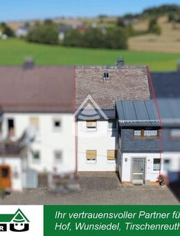 Ihr neues Zuhause auf dem Land - mit Gartenidylle und zwei Garagen - Tröstau