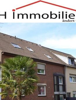 Sehr gepflegtes Dreifamilienhaus mit Doppelgarage in zentraler Wohnlage in Frechen - Frechen