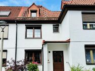 Charmantes Reiheneinfamilienhaus mit Garage und kleinem Garten in Nordhausen - Nordhausen