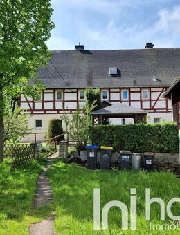 Großzügiges Bauernhaus mit Nebengelass - Altenberg