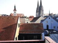 Altstadthaus mit einmaliger 30 m²- Dachterrasse und Doppelgarage - Regensburg