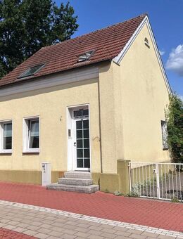Sanierungsbedürftiges Einfamilienhaus mit einem tollen Baugrundstück in erstklassiger Wohnlage! - Dorsten