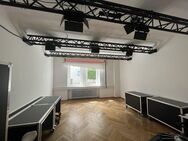 Content Creation-/ Fotostudio - Buche ein Fotostudio mit professionellem Hintergrundsystem. - München