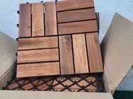2 Kartons Terrassen-Klickfliesen Akazie 30×30 - Mechernich