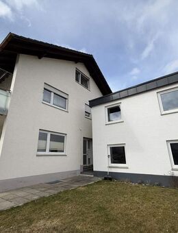 Freistehendes 3-Familien-Haus in herrlicher Aussichtslage - Vöhrenbach