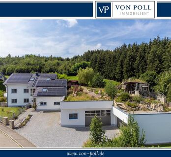 Einzigartiges Haus mit Einliegerwohnung und Praxis mit ca. 44 m²