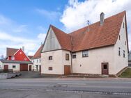 Ideal für den Handwerker - Zwei Haushälften mit Stallungen - Irndorf